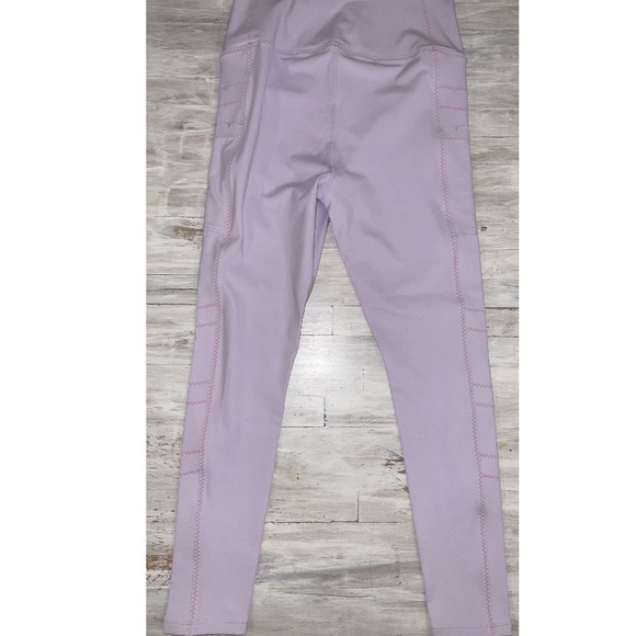 Free People Movement High Rise 7/8 Pinky Promise Leggings- Dew Berry Purple NWT - Picture 11 of 15